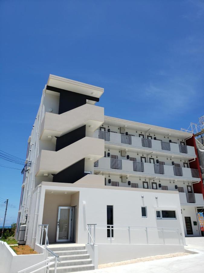 Mr.Kinjo Mighty One Miyakojima Aparthotel Exteriör bild
