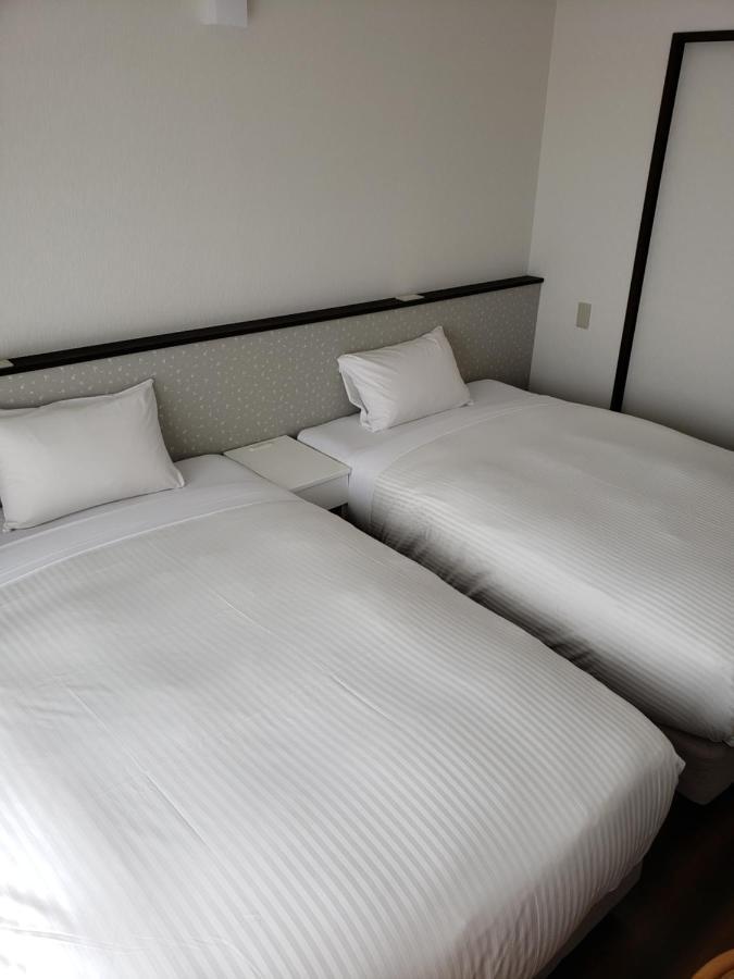 Mr.Kinjo Mighty One Miyakojima Aparthotel Exteriör bild