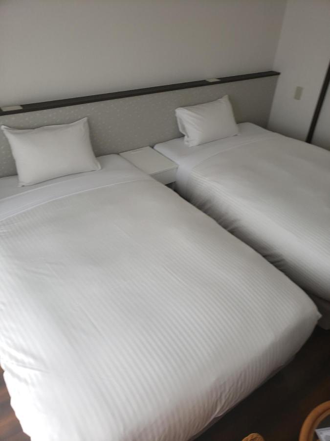 Mr.Kinjo Mighty One Miyakojima Aparthotel Exteriör bild
