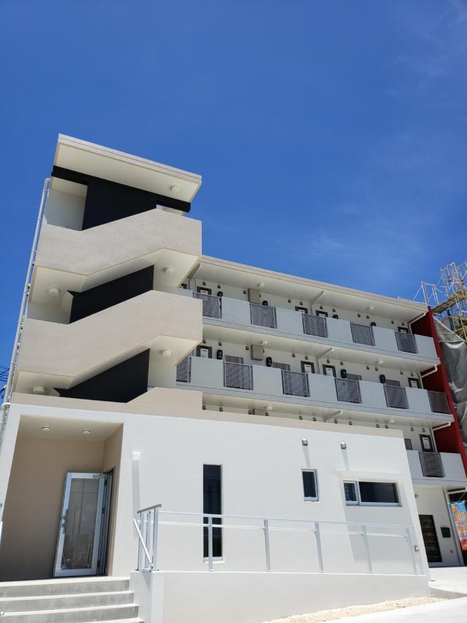 Mr.Kinjo Mighty One Miyakojima Aparthotel Exteriör bild